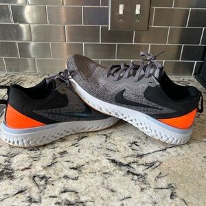 Nike React Women’s running shoe- excellent worn maybe twice only to gym,